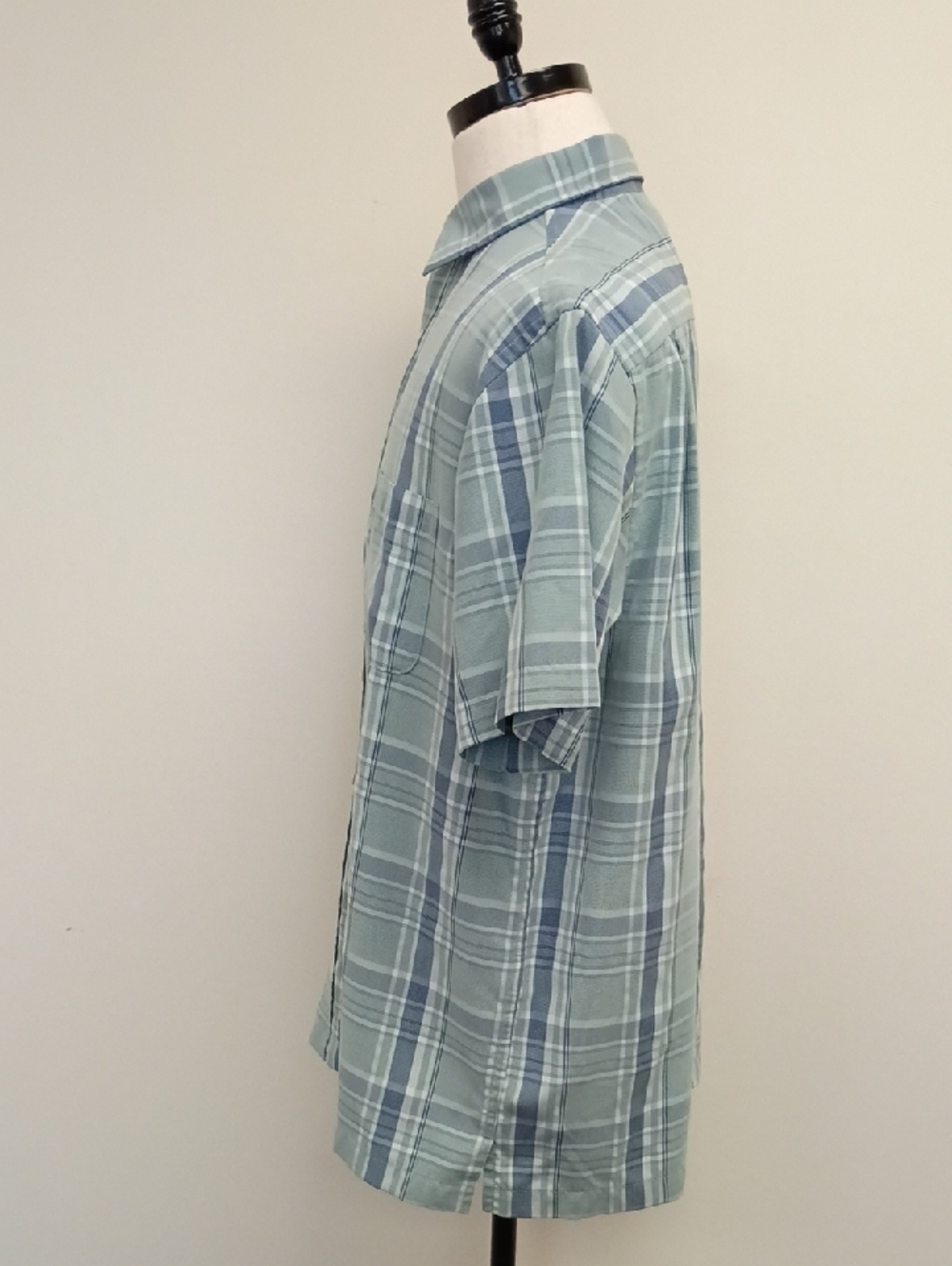 Roundtree & Yorke Plaid Short Sleeve Button Down Shirt Size Large - Picture 4 of 9